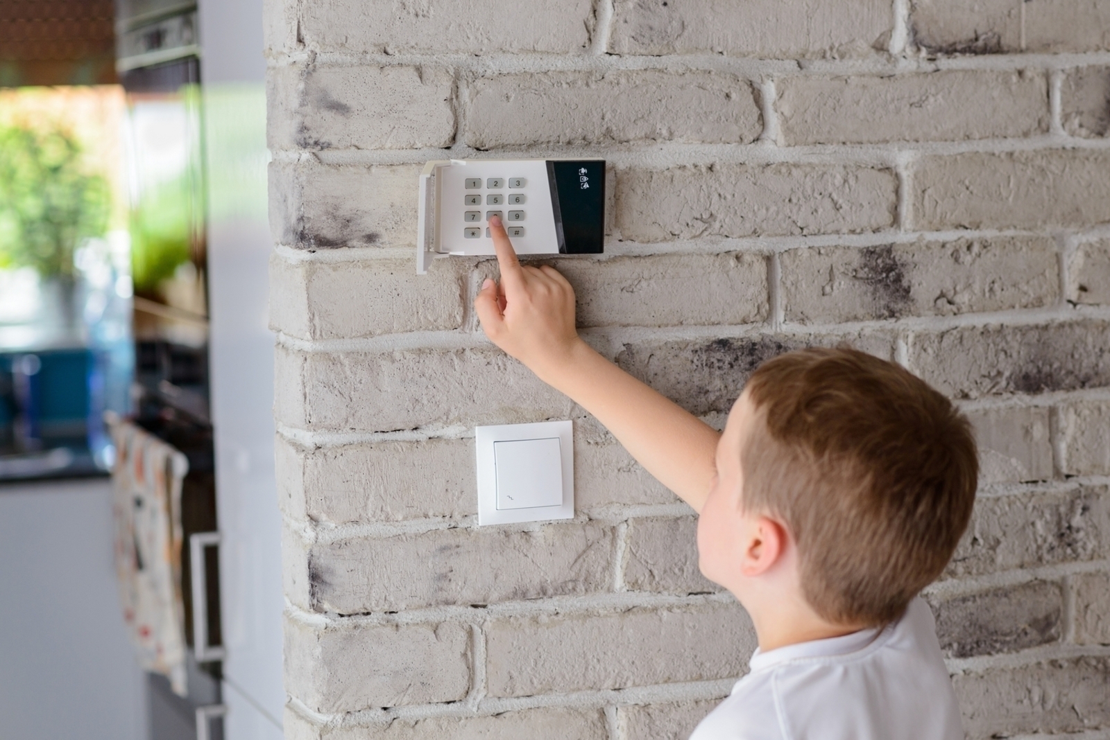 Secure Your Home and Save: Top Security Hacks for Homeowners Over 50